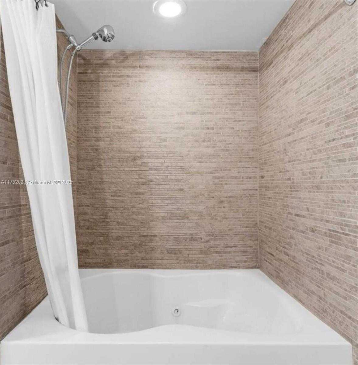 Small Image of 50 BISCAYNE BLVD #705, Miami Number 6