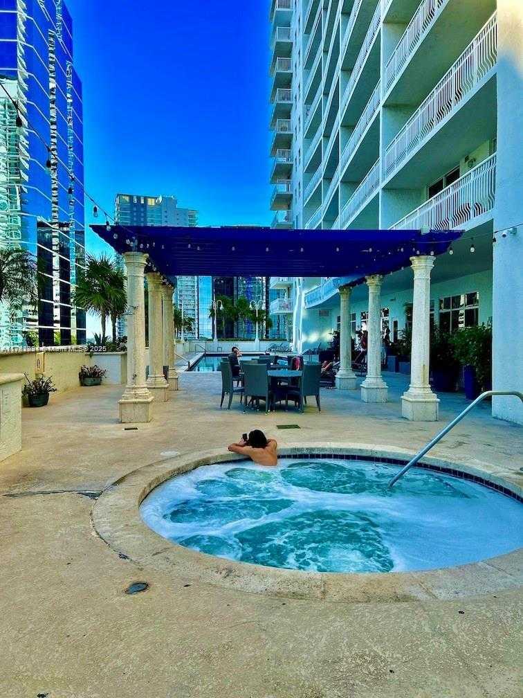 Small Image of 1200 BRICKELL BAY DR #2918, Miami Number 11