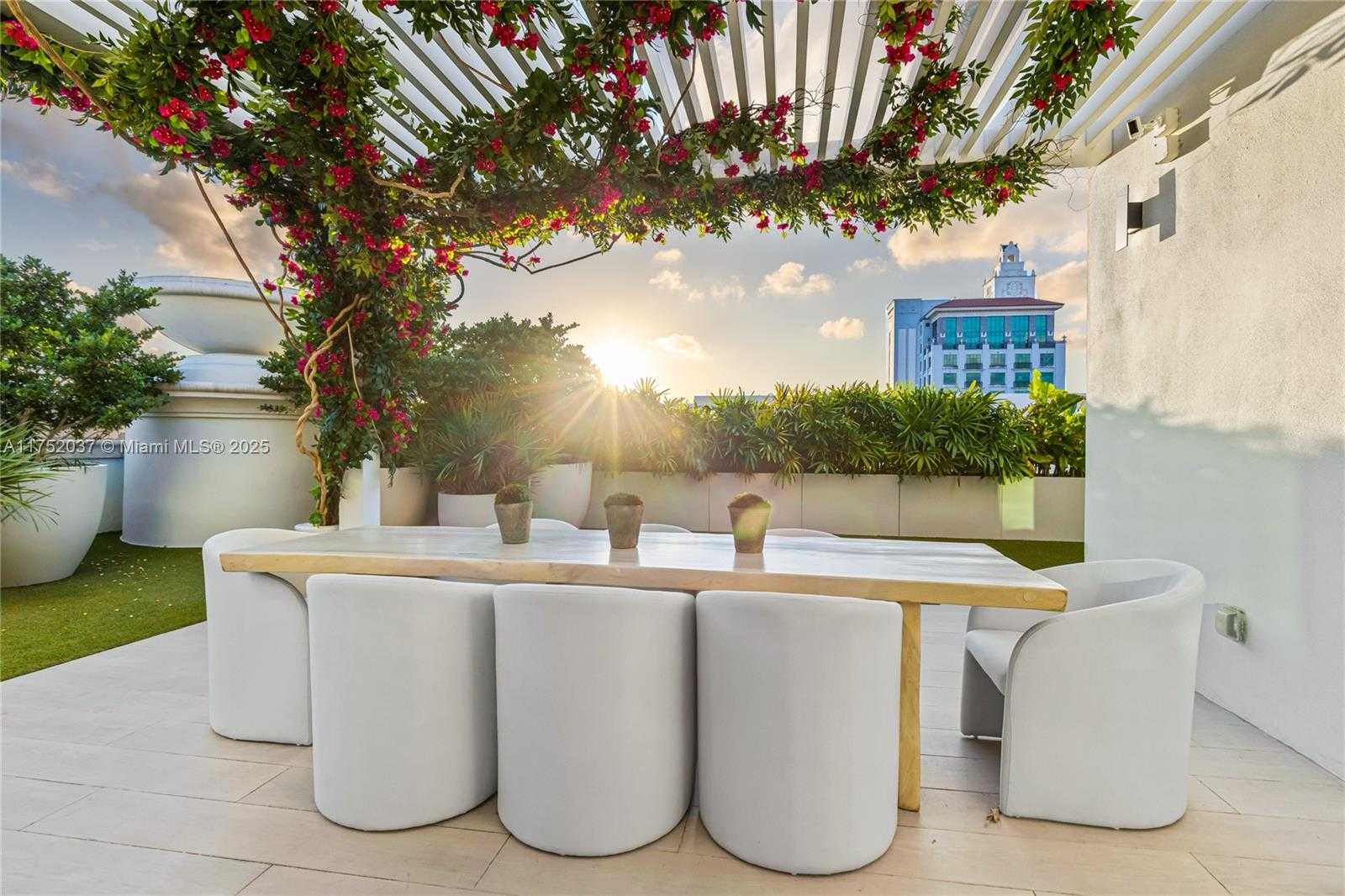 Small Image of 275 GIRALDA AVE #PH, Coral Gables Number 20