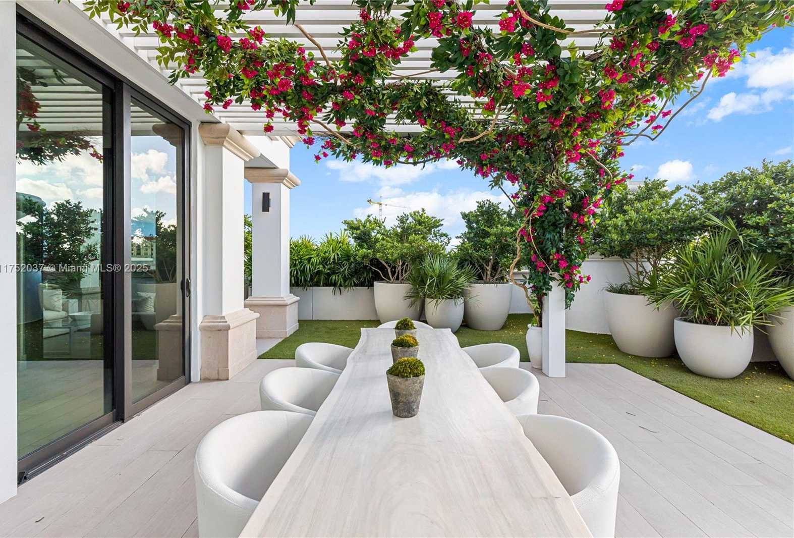 Small Image of 275 GIRALDA AVE #PH, Coral Gables Number 22