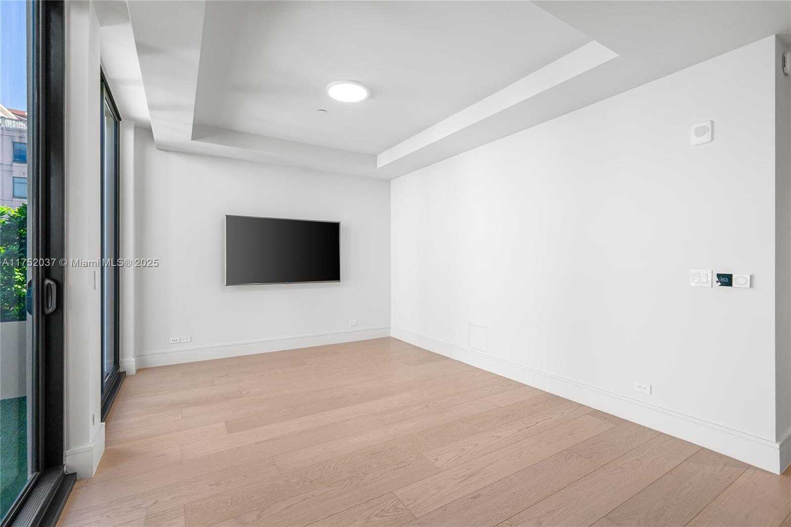 Small Image of 275 GIRALDA AVE #PH, Coral Gables Number 50