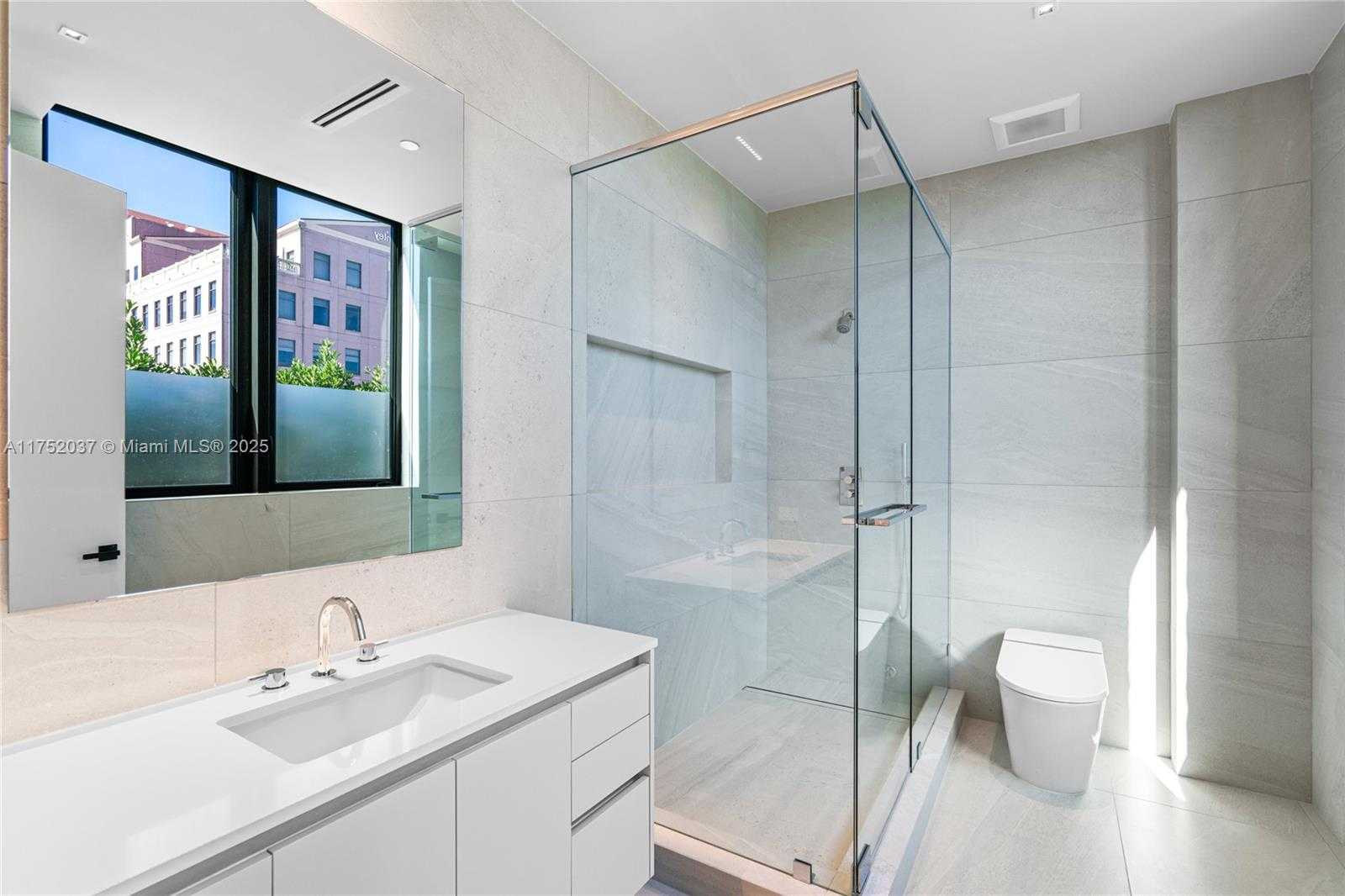 Small Image of 275 GIRALDA AVE #PH, Coral Gables Number 53
