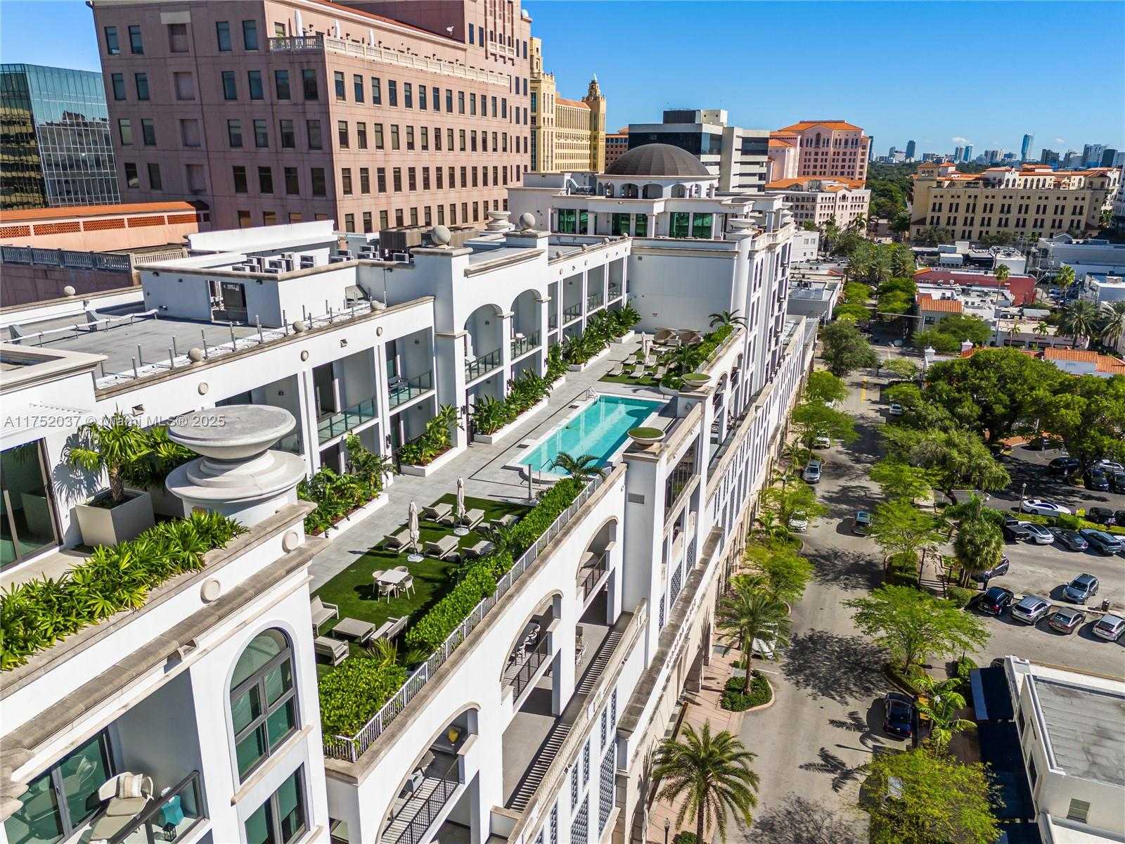 Small Image of 275 GIRALDA AVE #PH, Coral Gables Number 61