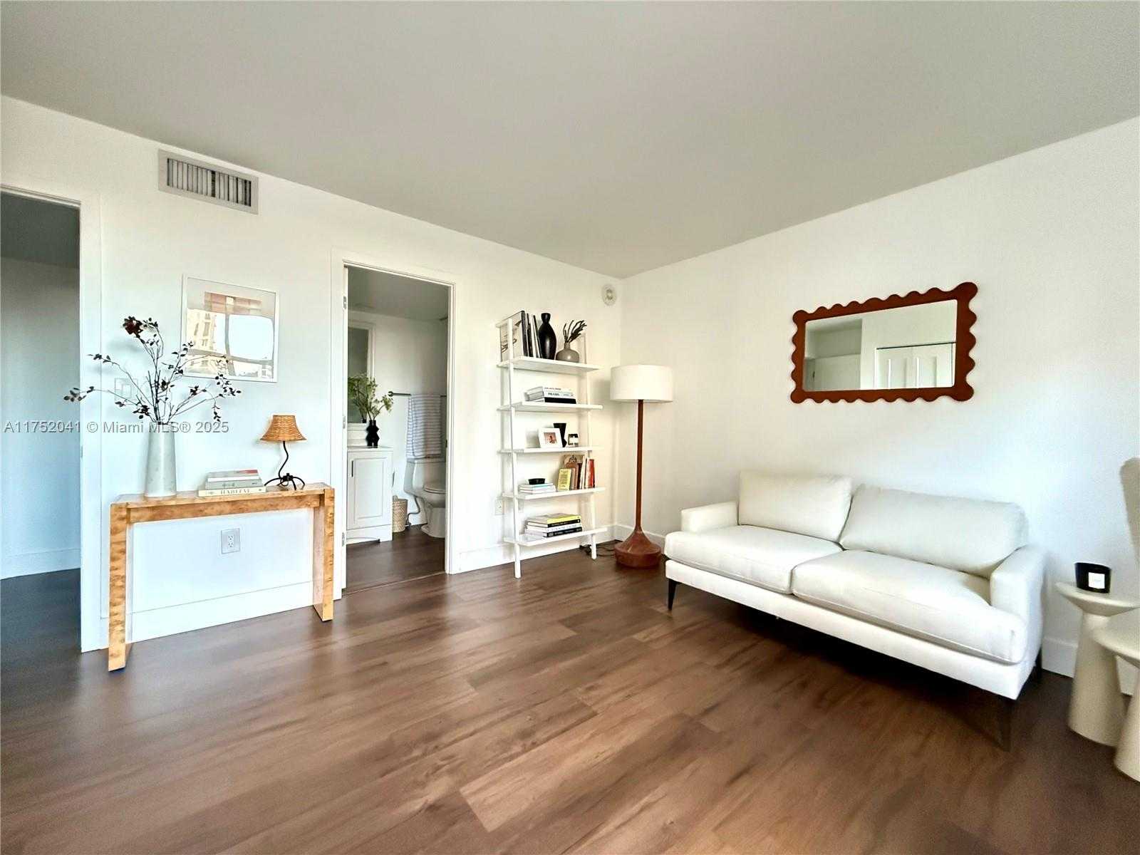 Small Image of 600 BILTMORE WAY #215, Coral Gables Number 15