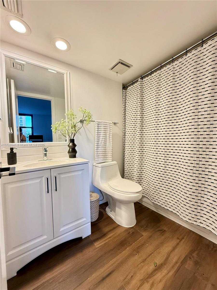 Small Image of 600 BILTMORE WAY #215, Coral Gables Number 16