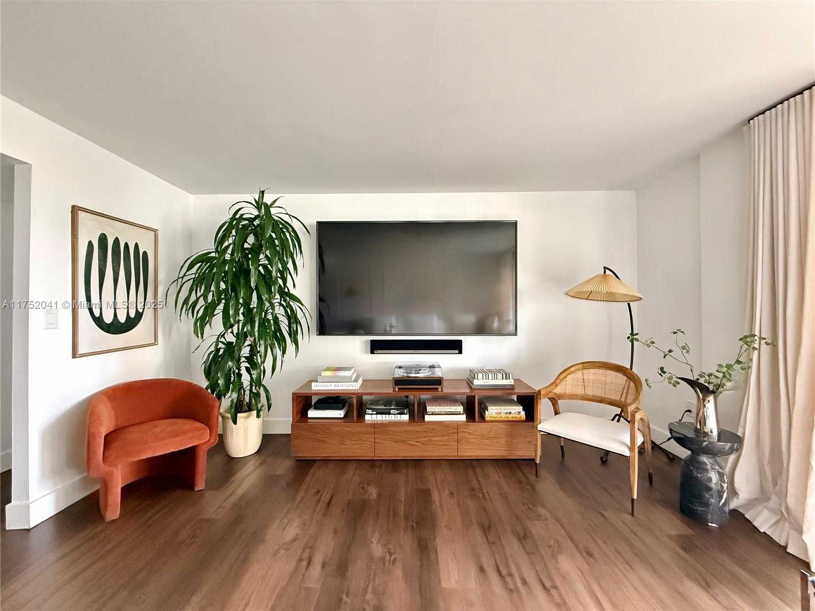 Small Image of 600 BILTMORE WAY #215, Coral Gables Number 2