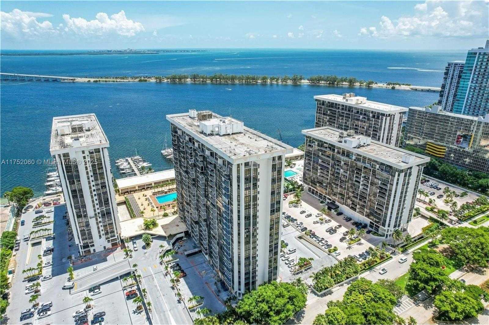 Small Image of 1901 BRICKELL AVE #B1706, Miami Number 16