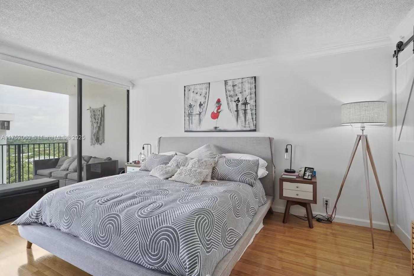 Small Image of 1901 BRICKELL AVE #B1706, Miami Number 7