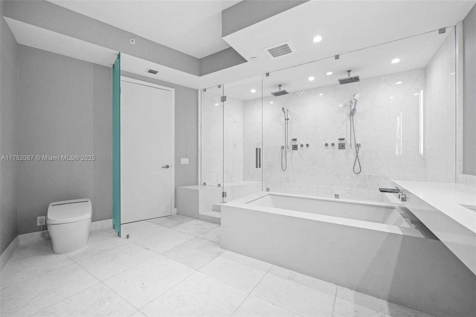 Small Image of 18555 COLLINS AVE #2305, Sunny Isles Beach Number 18