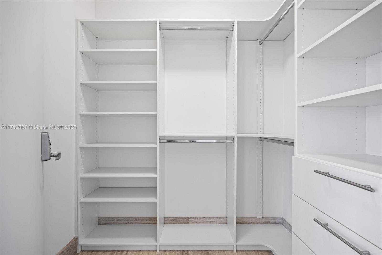 Small Image of 18555 COLLINS AVE #2305, Sunny Isles Beach Number 23