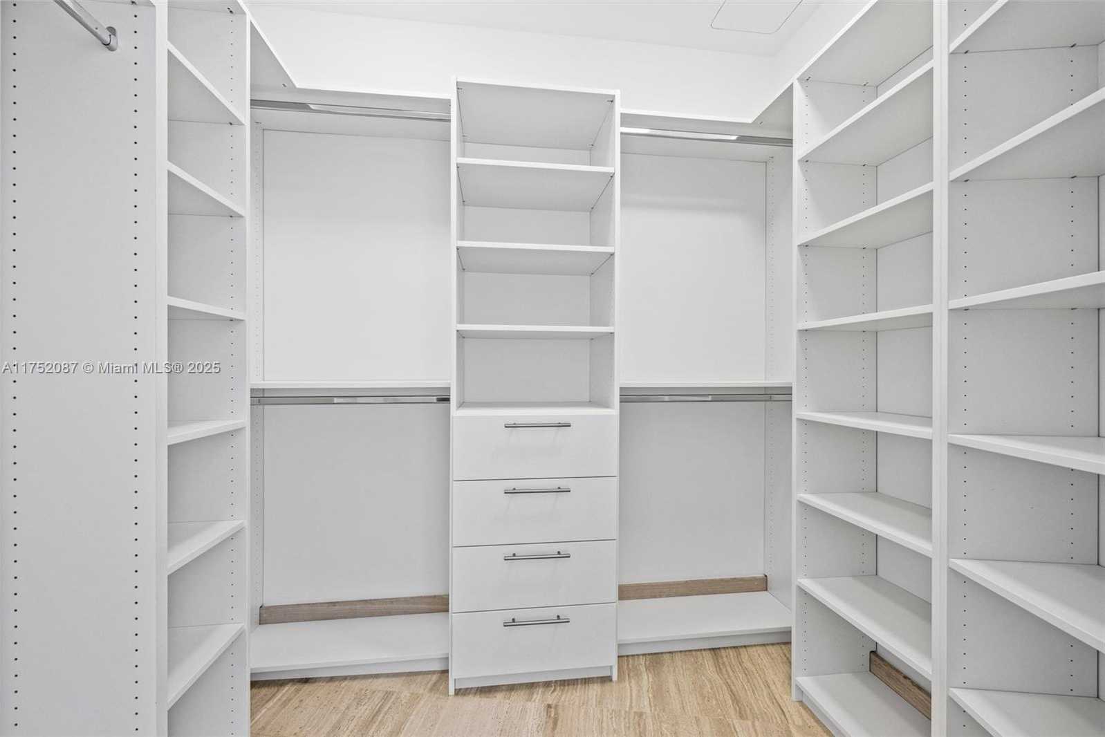 Small Image of 18555 COLLINS AVE #2305, Sunny Isles Beach Number 27