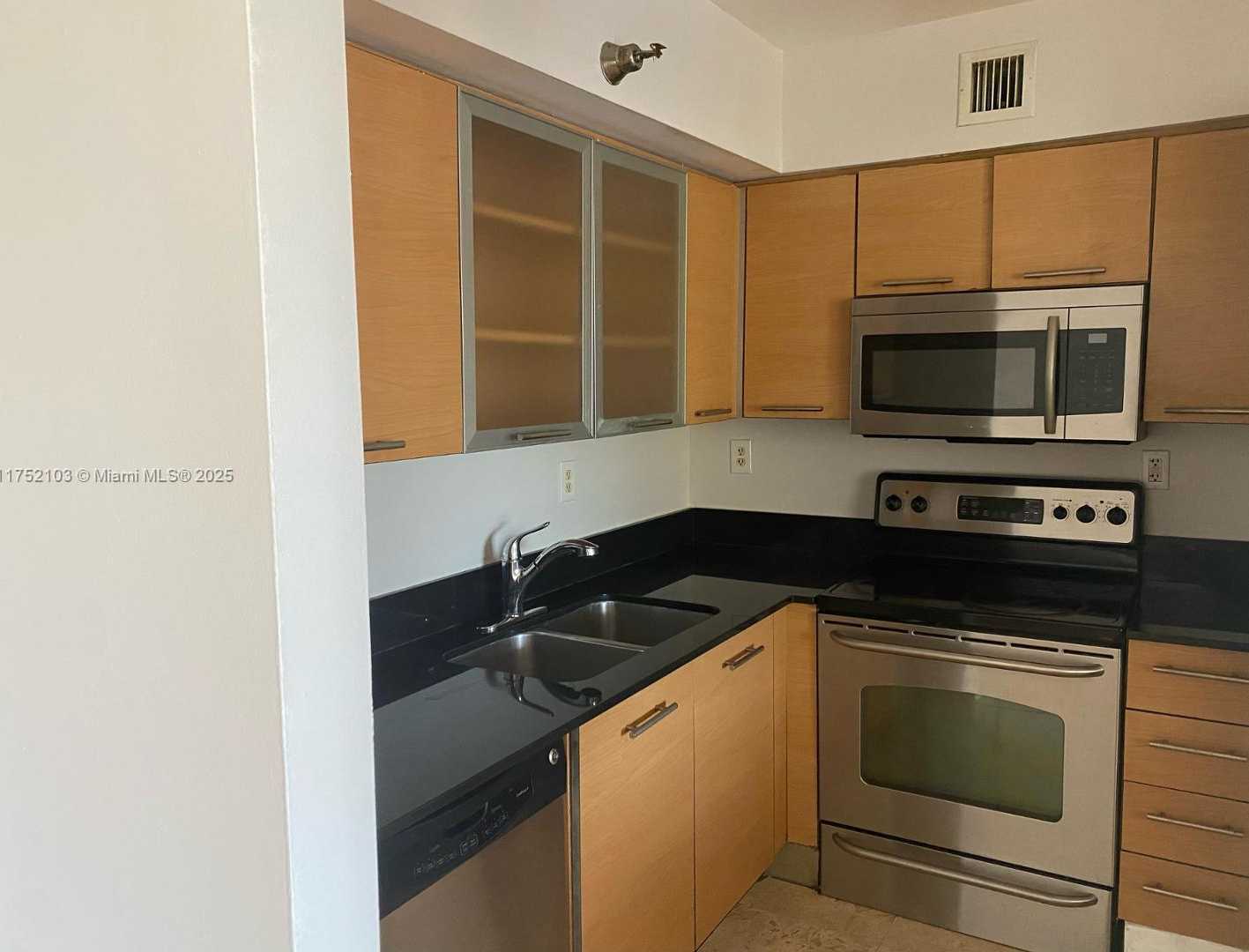 Small Image of 3300 NORTH EAST 191ST ST #416, Aventura Number 4