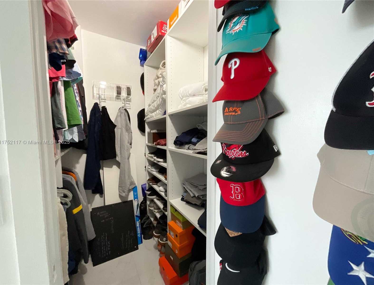 Small Image of 1301 NORTH EAST MIAMI GARDENS DR #501W, Miami Number 18