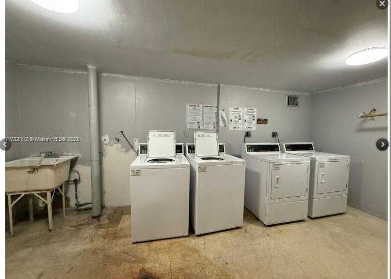 Small Image of 1301 NORTH EAST MIAMI GARDENS DR #501W, Miami Number 25