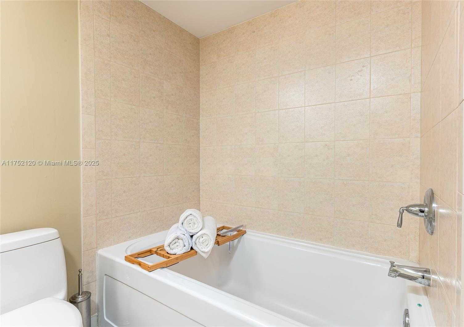 Small Image of 16699 COLLINS AVE #3010, Sunny Isles Beach Number 19