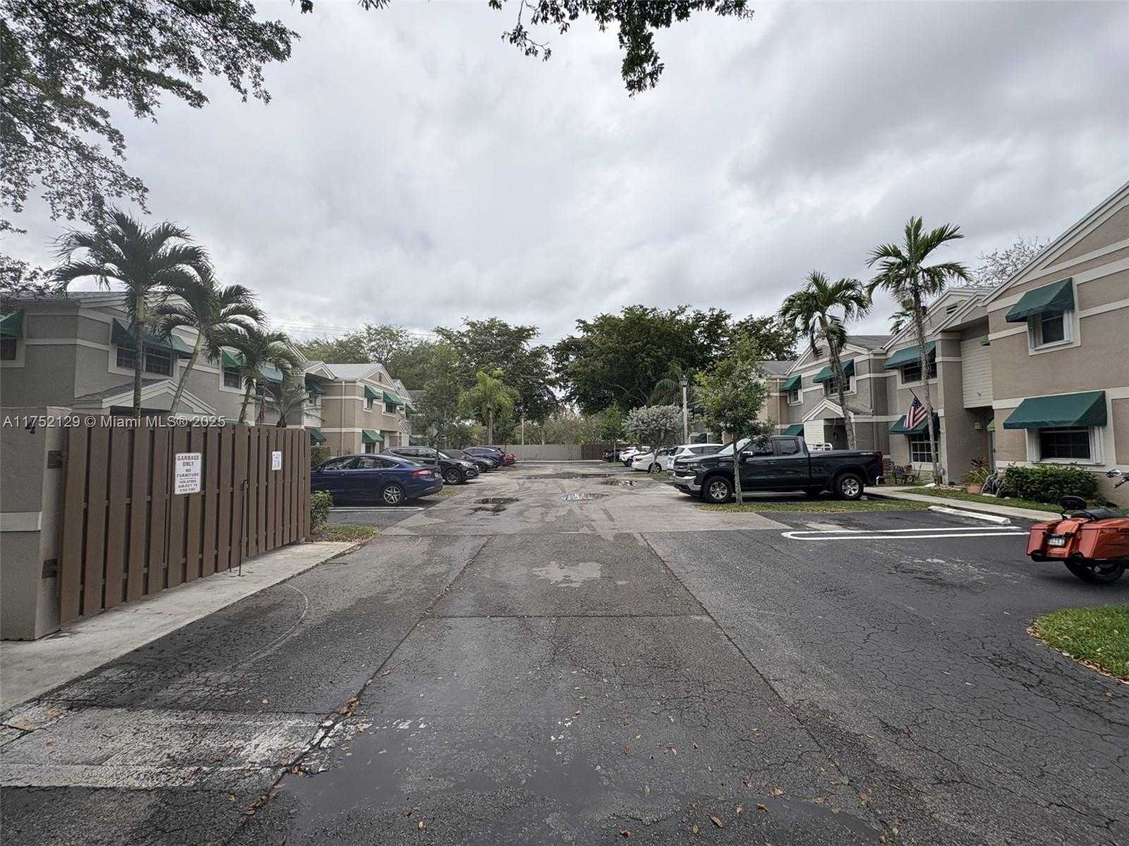 Small Image of 12371 SOUTH WEST 52ND ST, Cooper City Number 14
