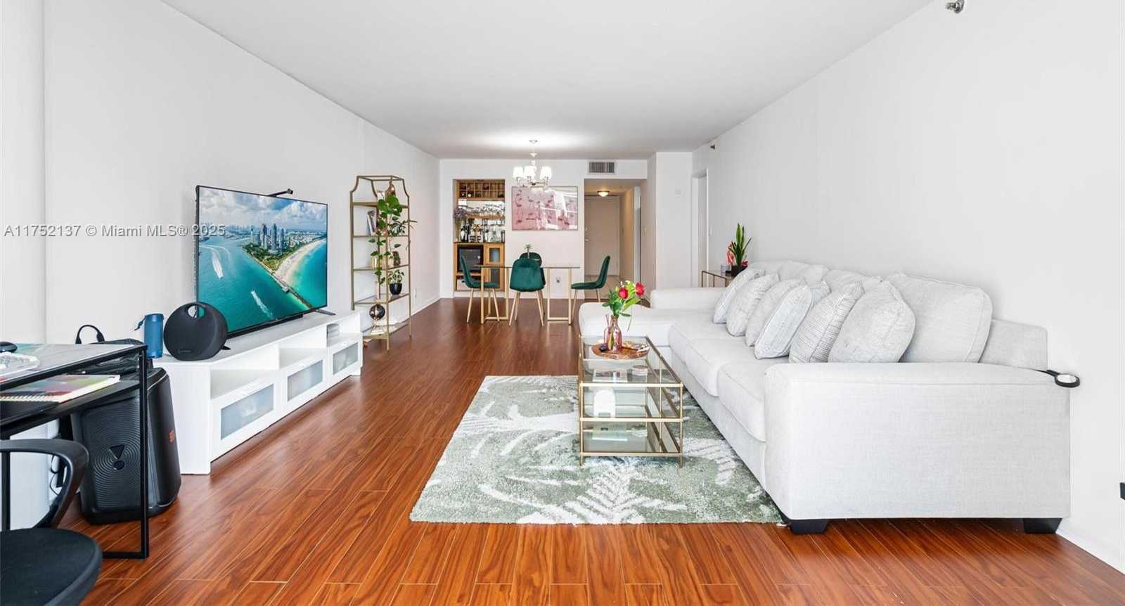 Small Image of 1717 NORTH BAYSHORE DR #A-3242, Miami Number 12