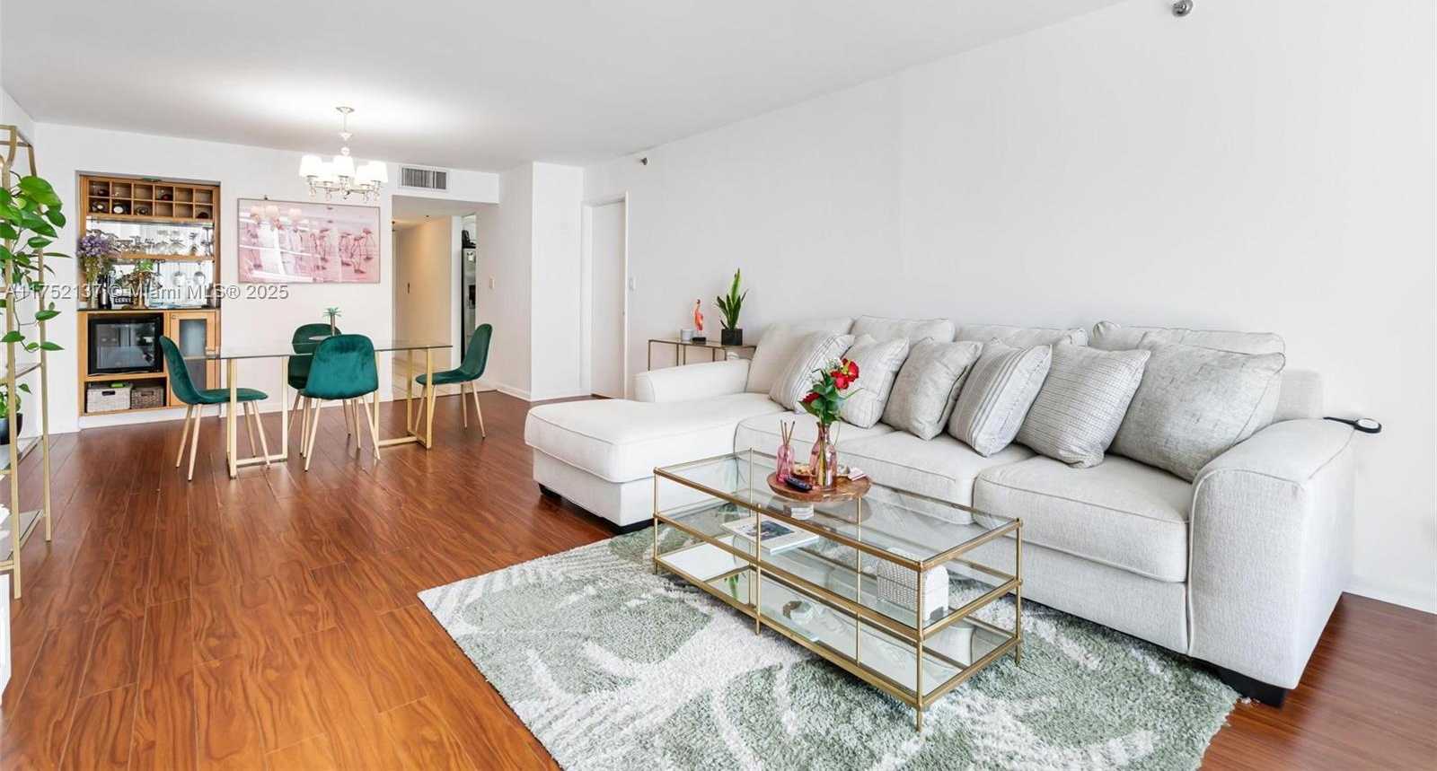 Small Image of 1717 NORTH BAYSHORE DR #A-3242, Miami Number 13