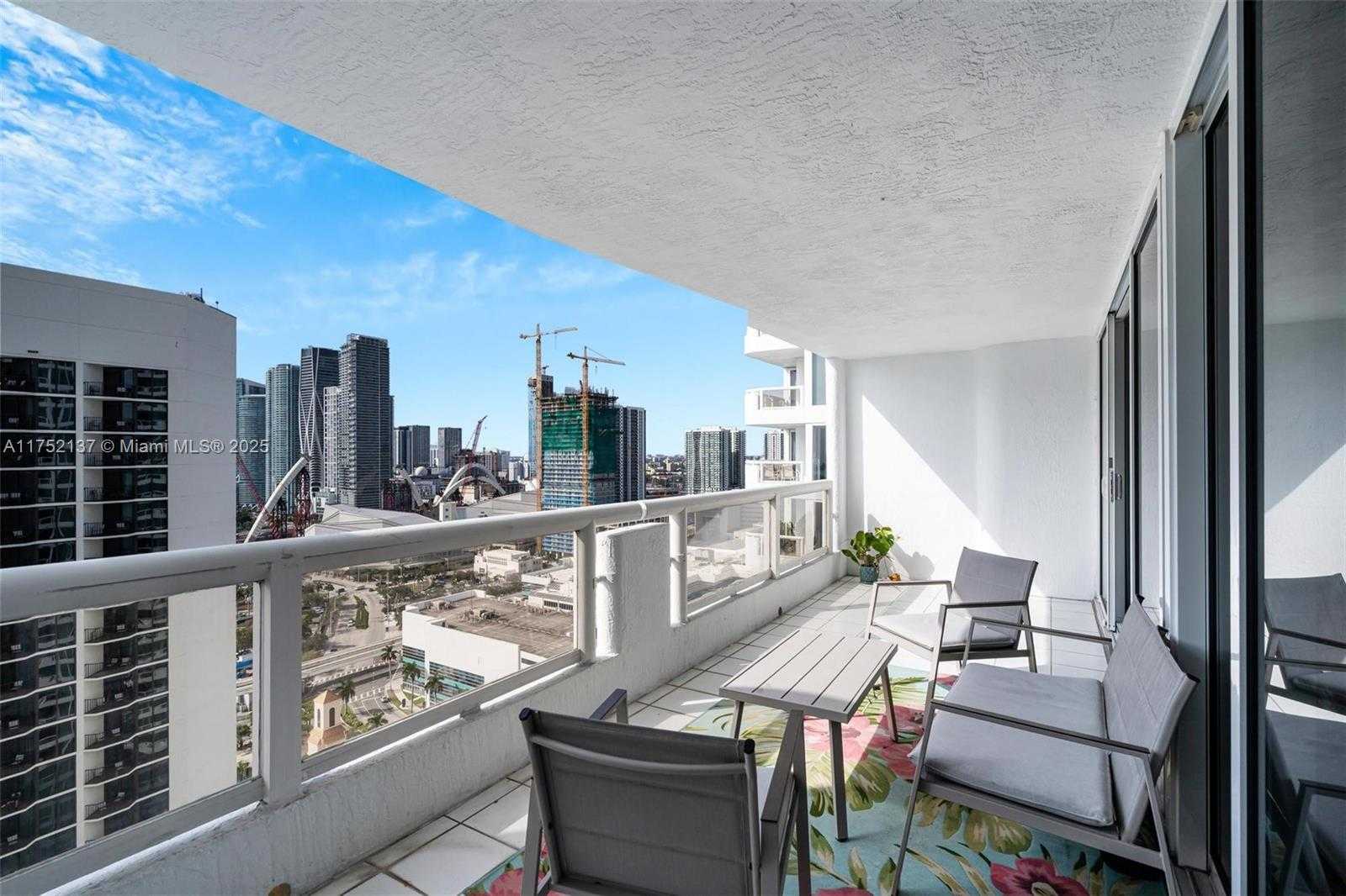 Small Image of 1717 NORTH BAYSHORE DR #A-3242, Miami Number 16