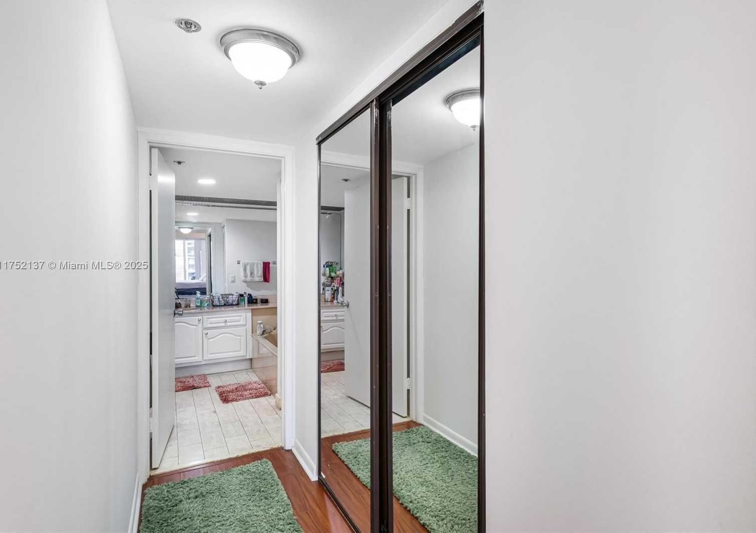 Small Image of 1717 NORTH BAYSHORE DR #A-3242, Miami Number 20
