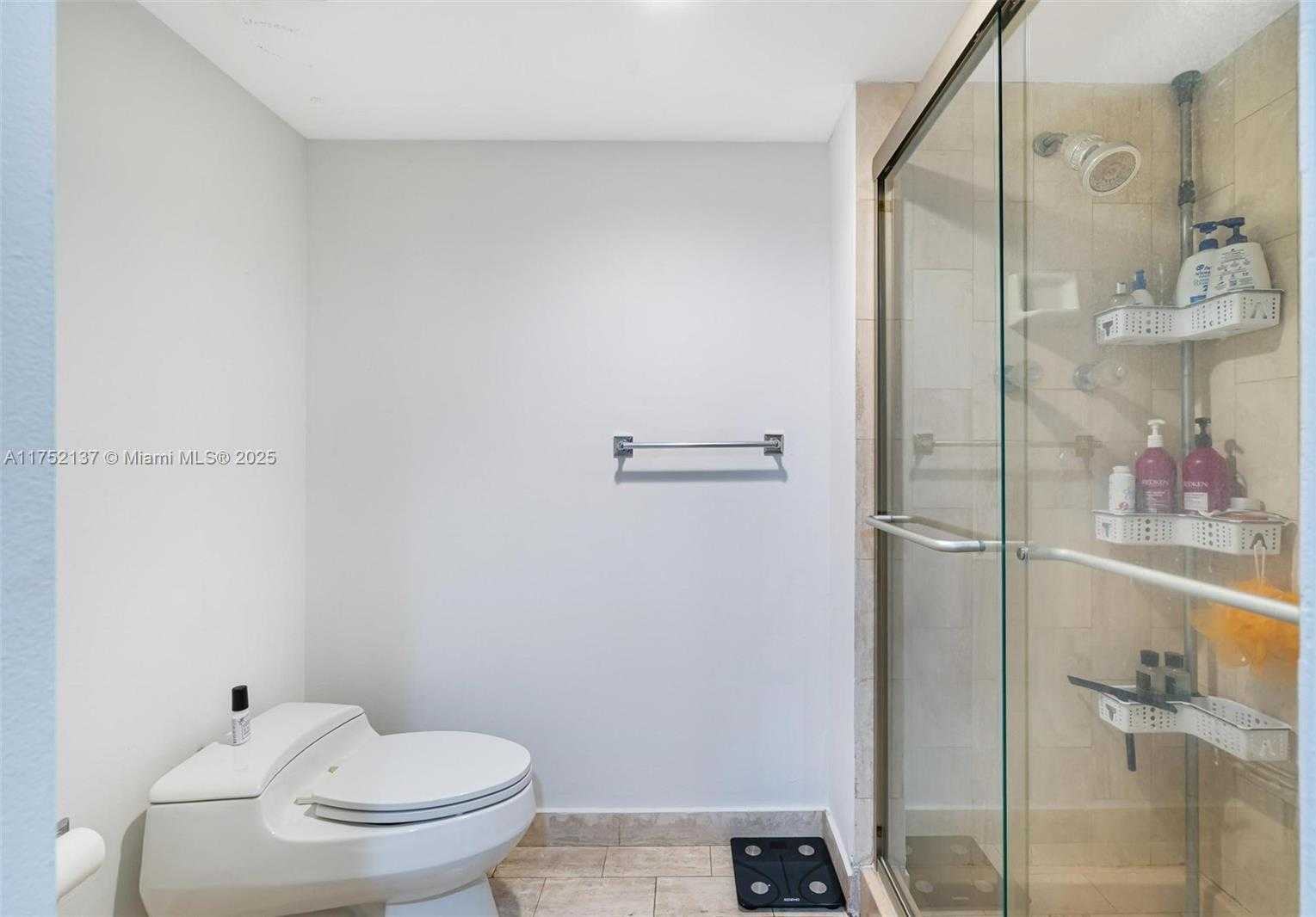 Small Image of 1717 NORTH BAYSHORE DR #A-3242, Miami Number 23