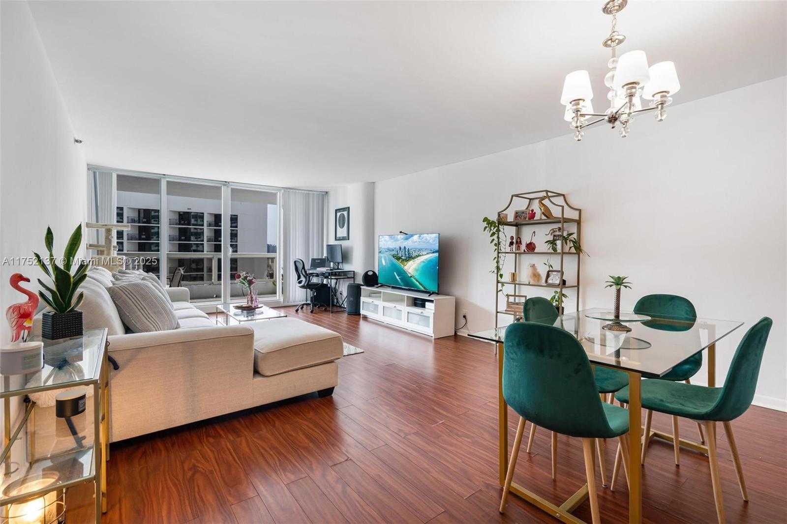 Small Image of 1717 NORTH BAYSHORE DR #A-3242, Miami Number 3
