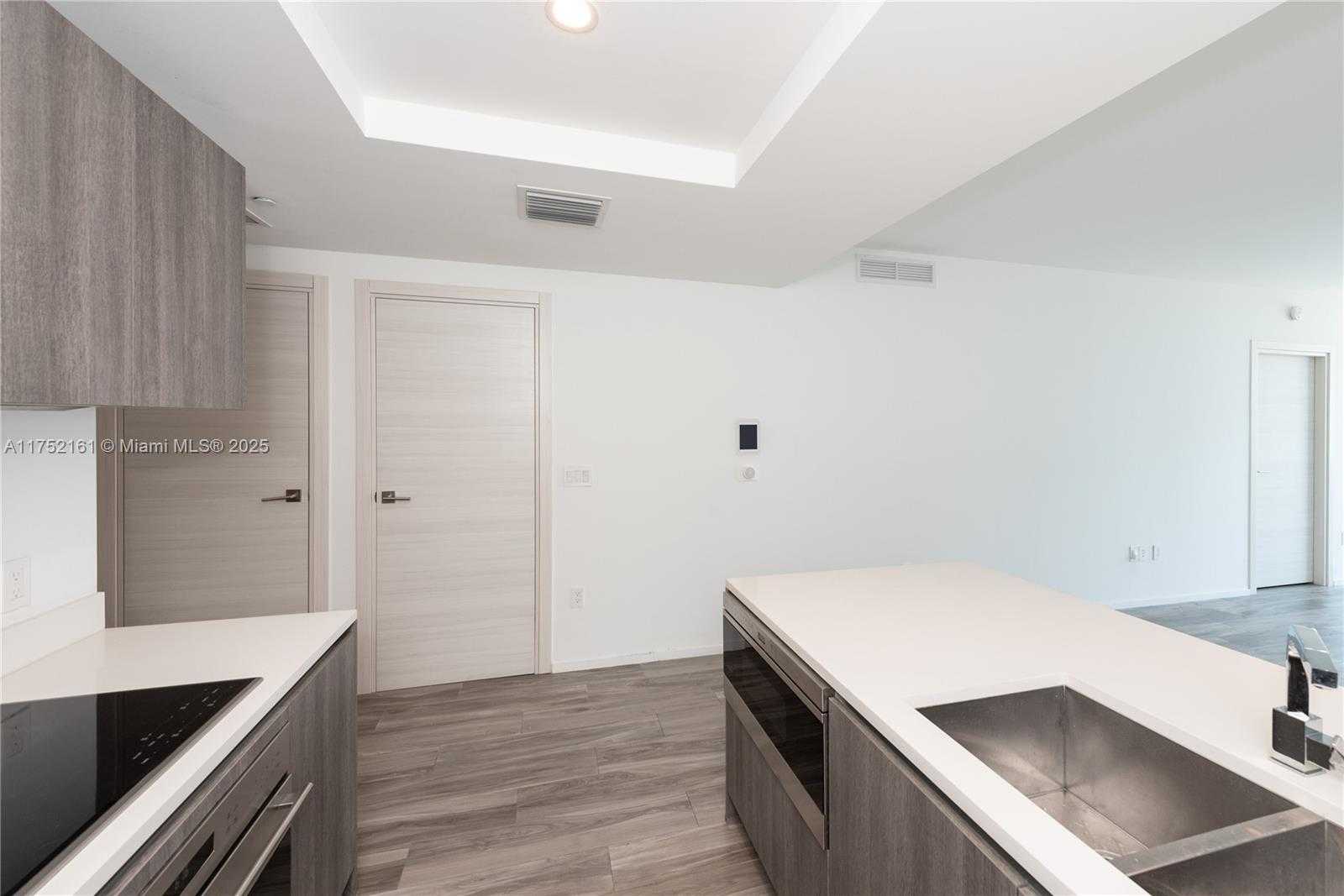 Small Image of 801 SOUTH MIAMI AVE #1602, Miami Number 9