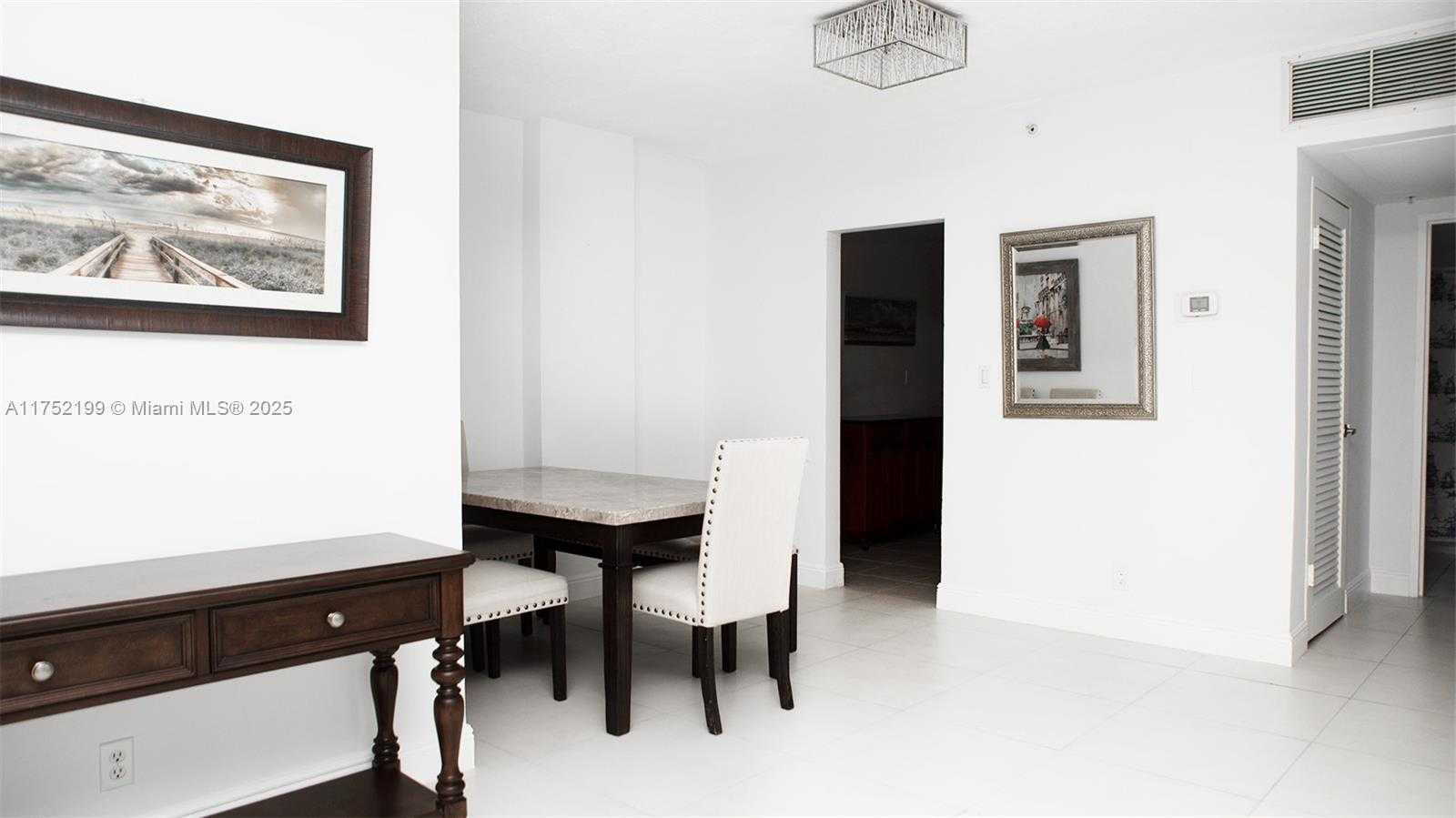 Small Image of 3001 SOUTH OCEAN DR #545, Hollywood Number 3