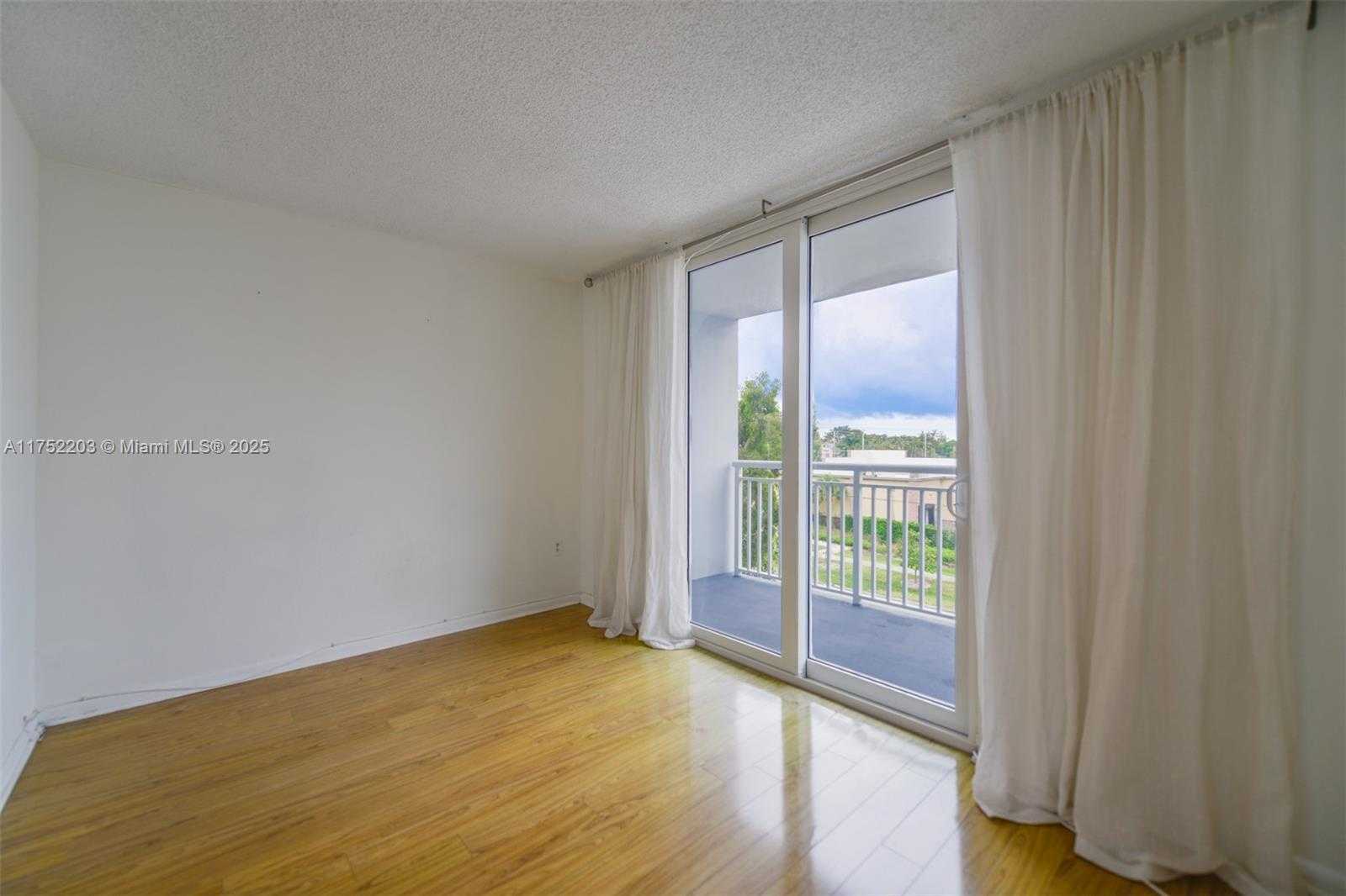 Small Image of 1251 NORTH EAST 108TH ST #411, Miami Number 6