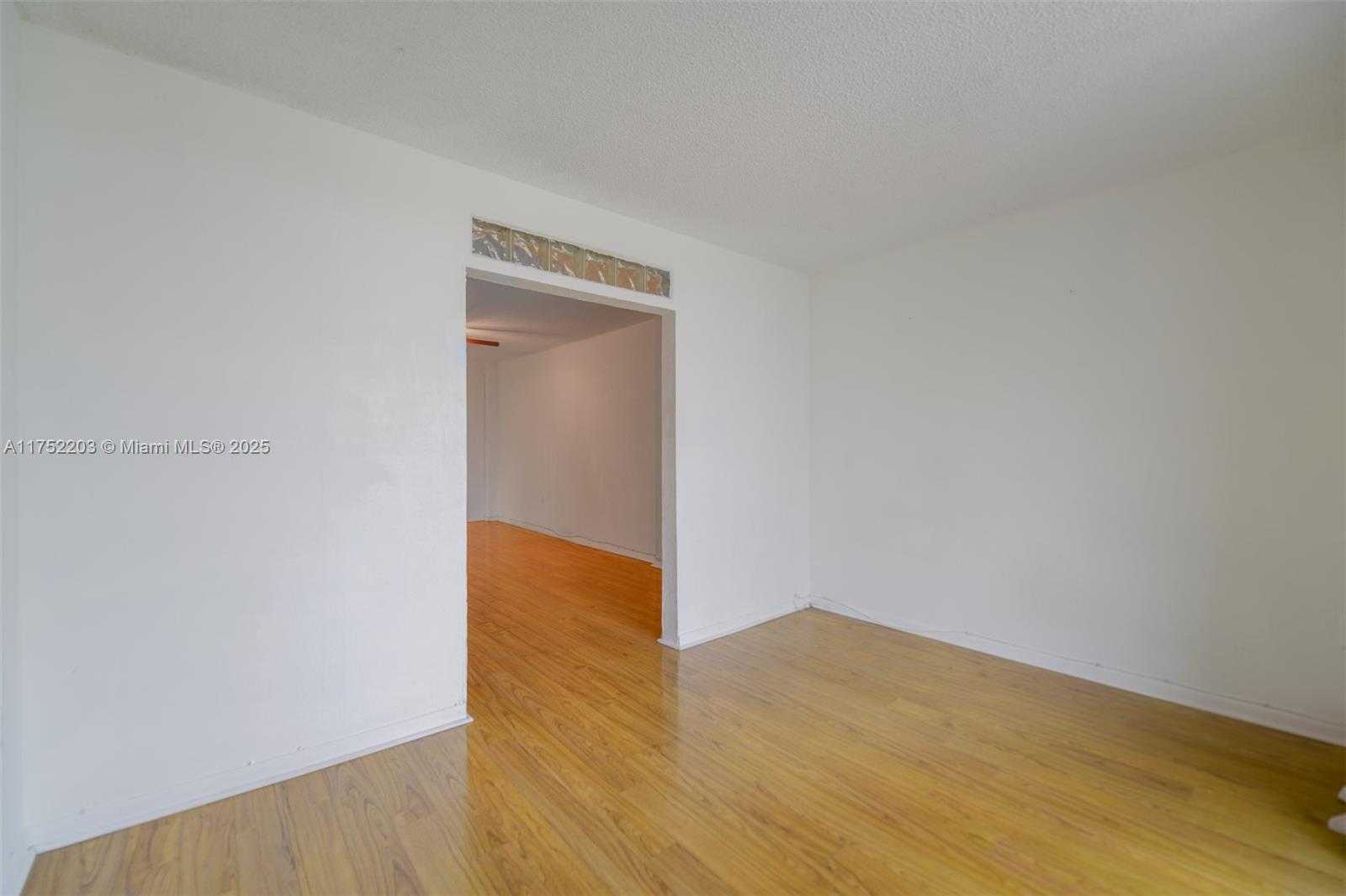 Small Image of 1251 NORTH EAST 108TH ST #411, Miami Number 7