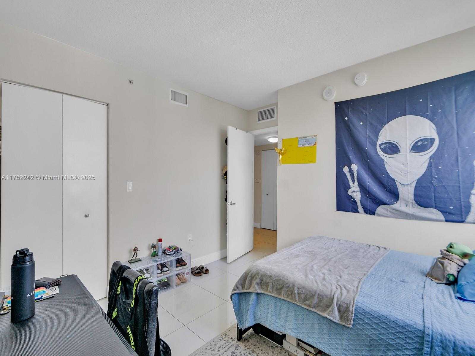 Small Image of 1861 NORTH WEST S RIVER DR #1410, Miami Number 14