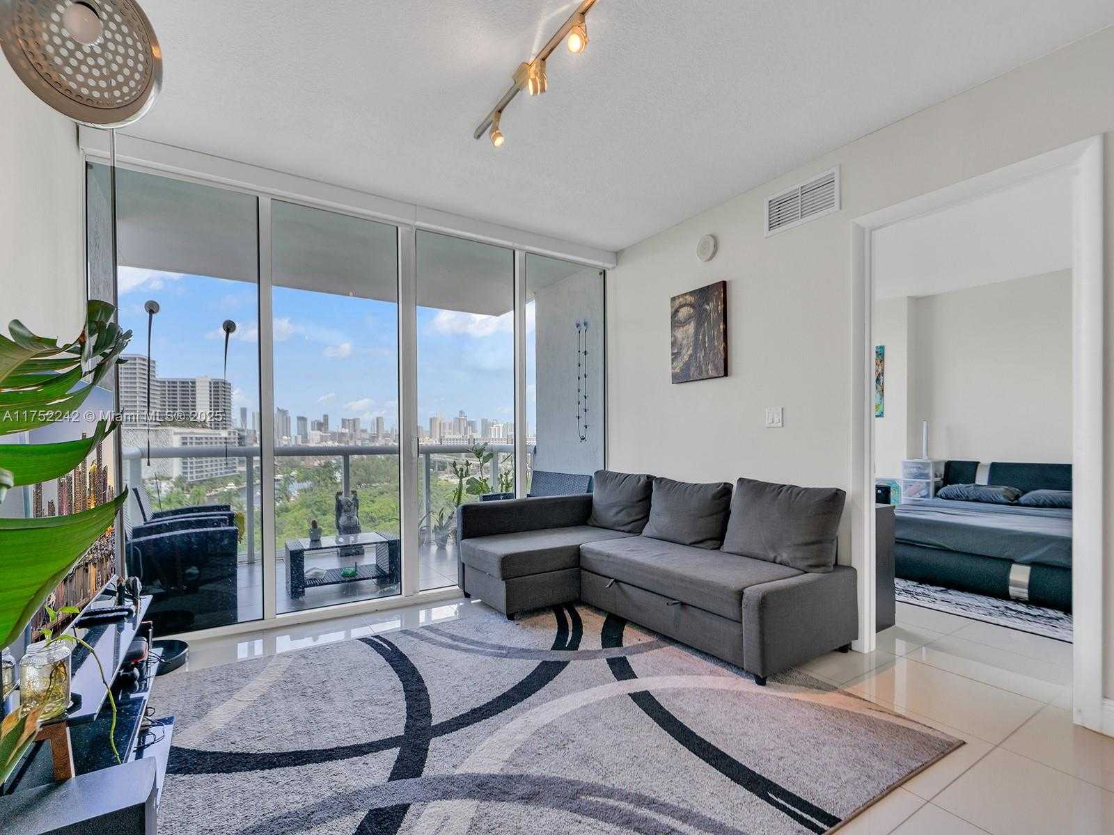 Small Image of 1861 NORTH WEST S RIVER DR #1410, Miami Number 17