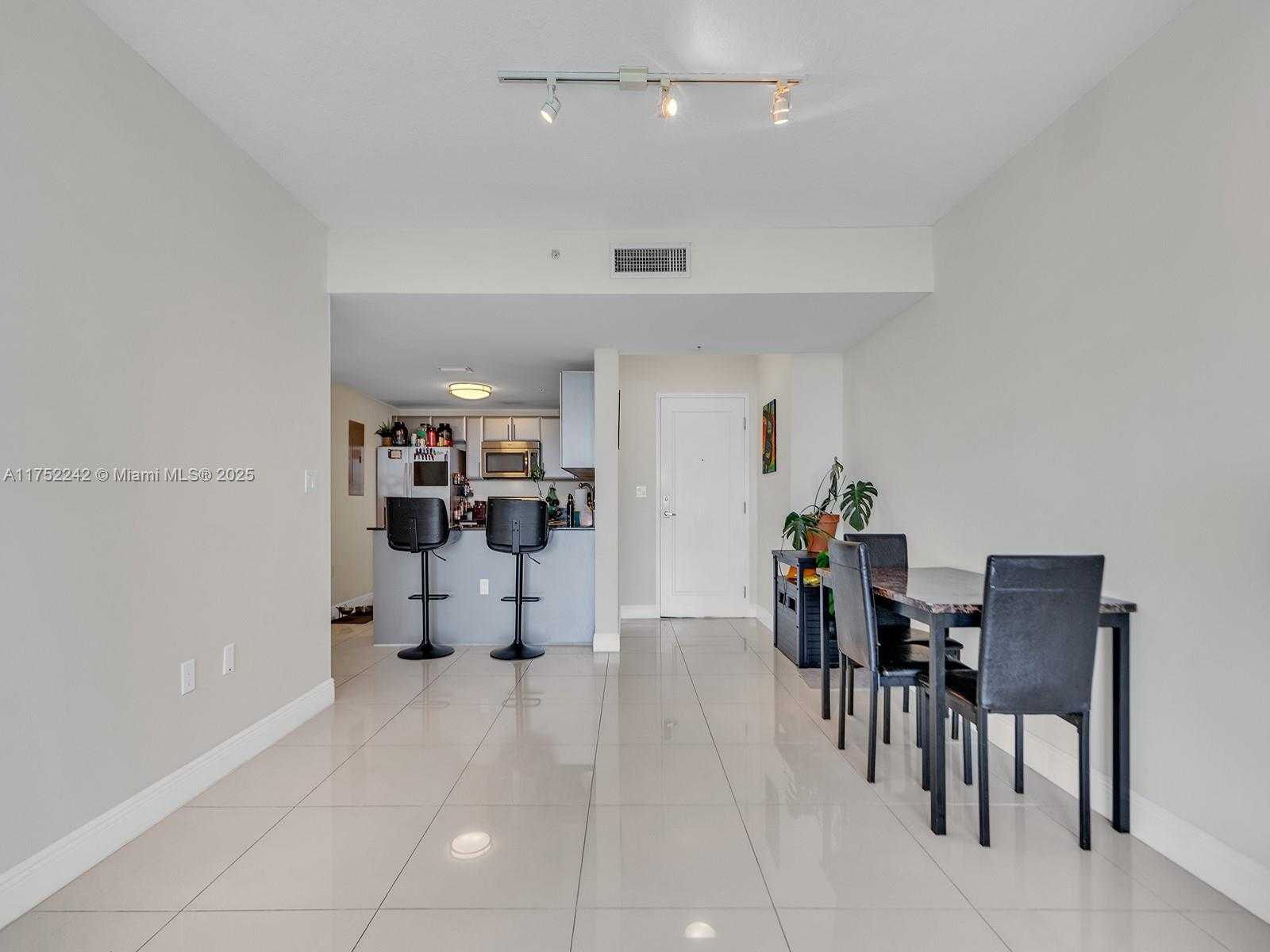 Small Image of 1861 NORTH WEST S RIVER DR #1410, Miami Number 21
