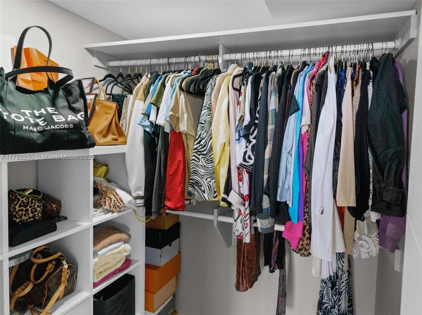 Small Image of 18011 BISCAYNE BLVD #1602, Aventura Number 15