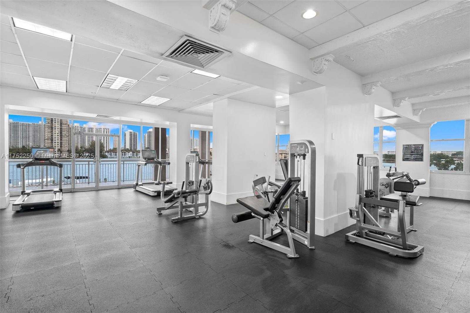 Small Image of 18011 BISCAYNE BLVD #1602, Aventura Number 30