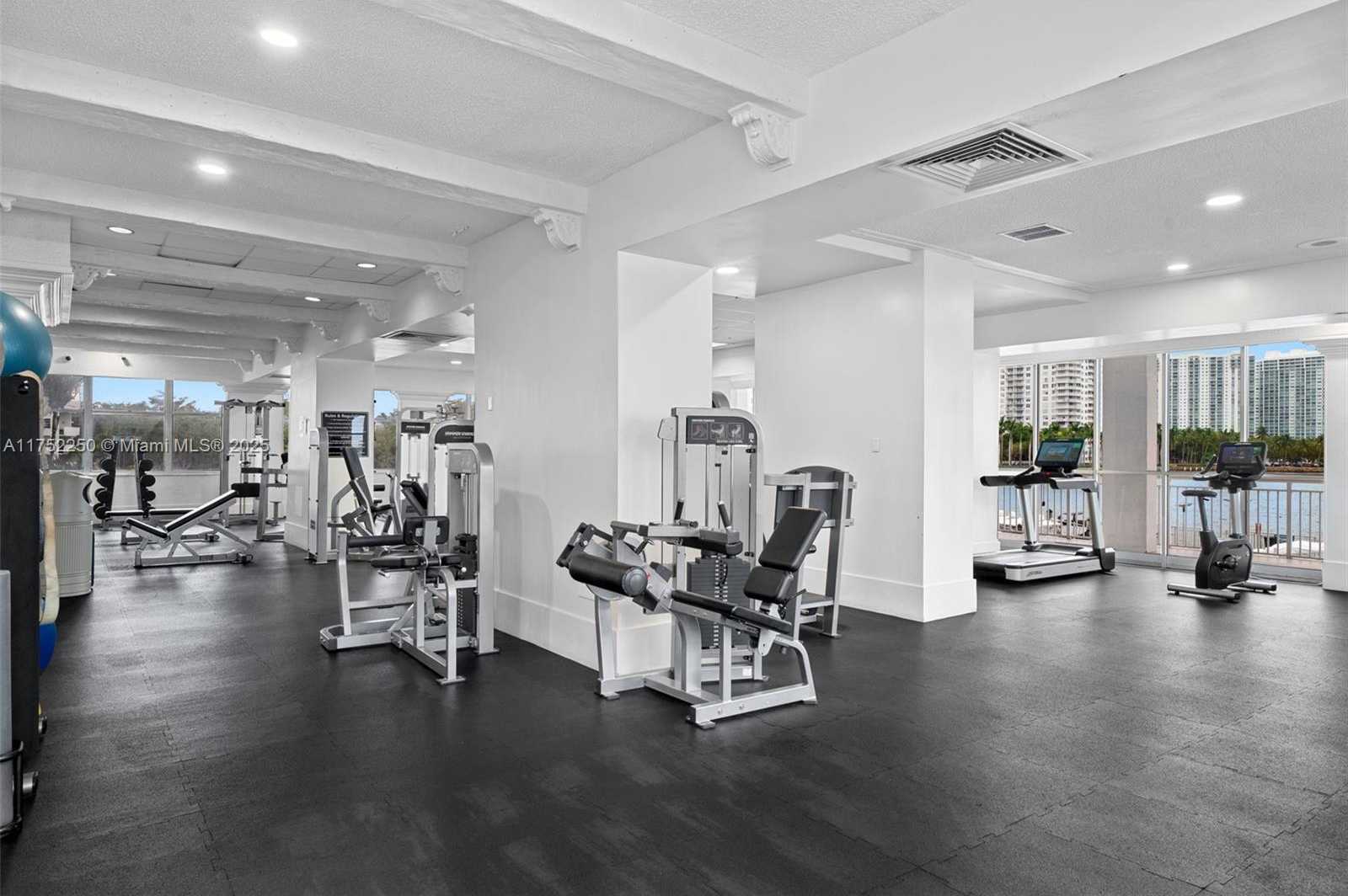 Small Image of 18011 BISCAYNE BLVD #1602, Aventura Number 31