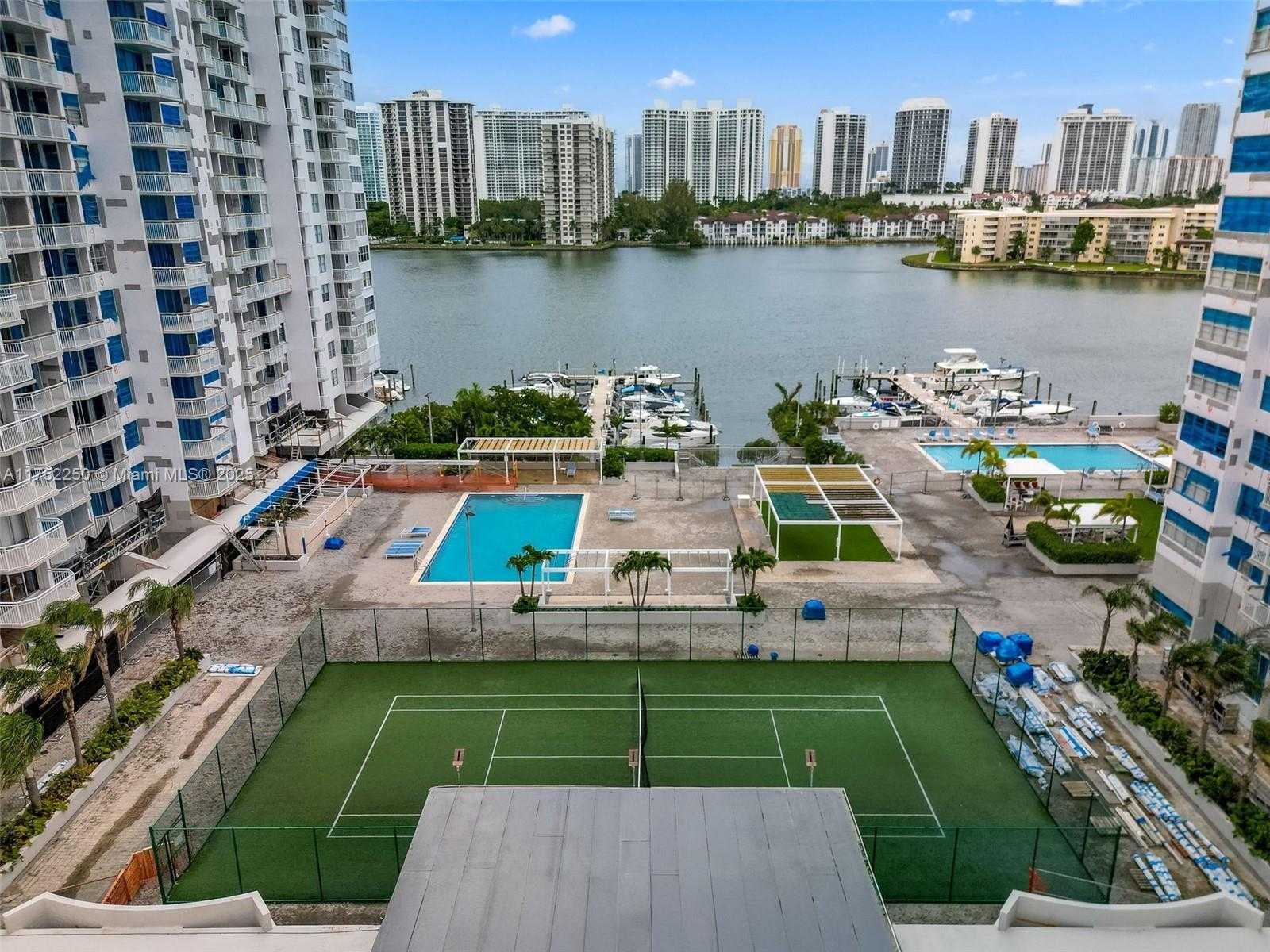 Small Image of 18011 BISCAYNE BLVD #1602, Aventura Number 32