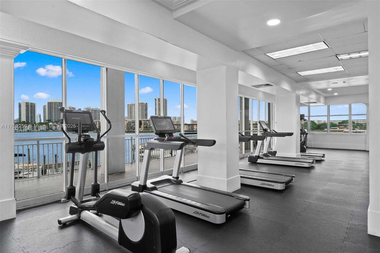 Small Image of 18011 BISCAYNE BLVD #1602, Aventura Number 37