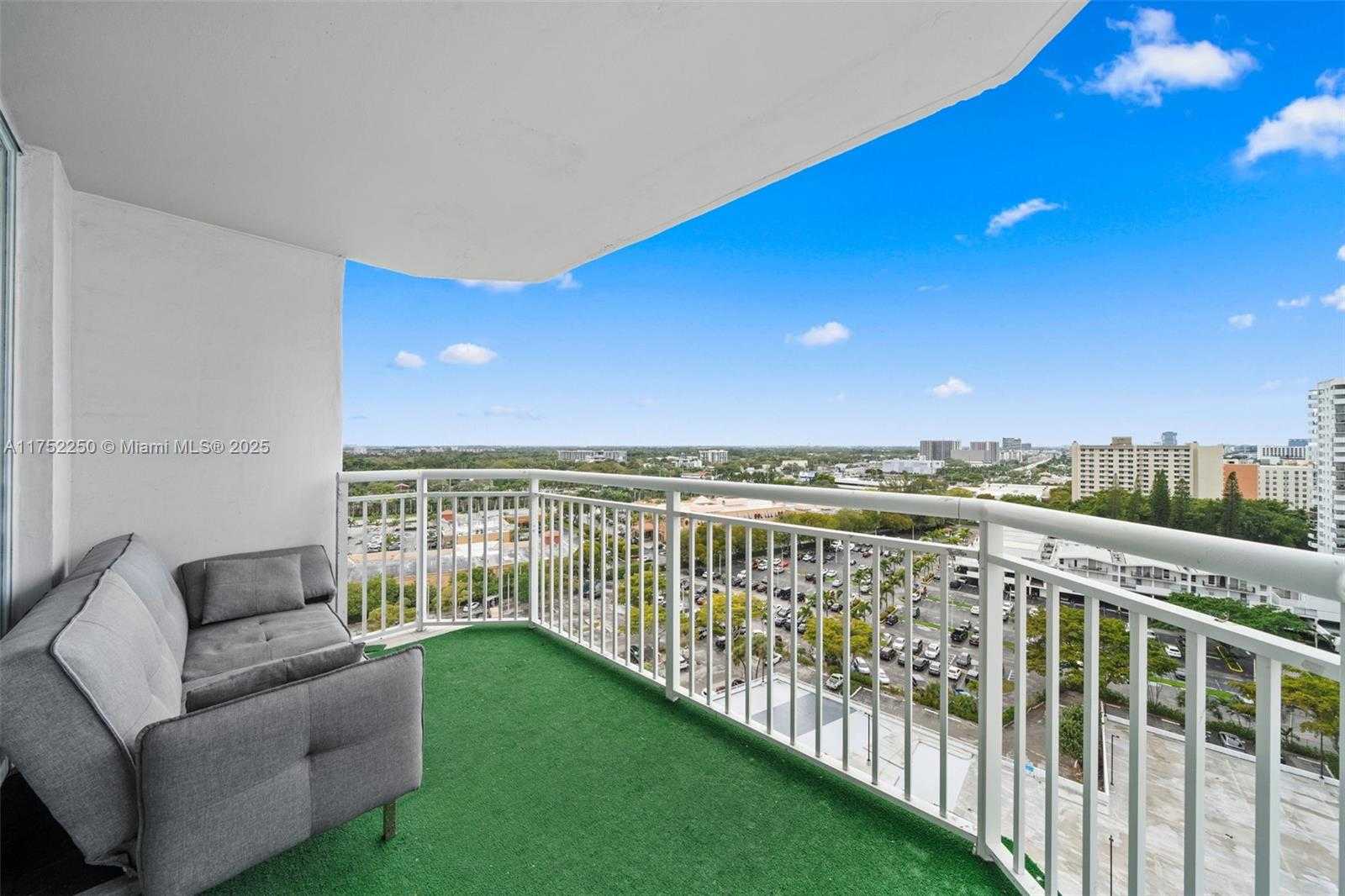 Small Image of 18011 BISCAYNE BLVD #1602, Aventura Number 7