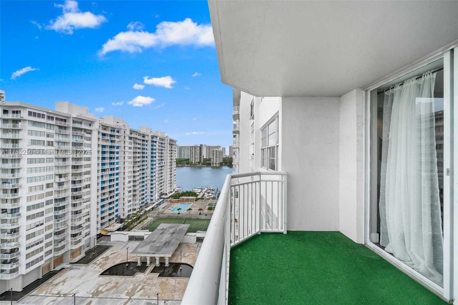 Small Image of 18011 BISCAYNE BLVD #1602, Aventura Number 8