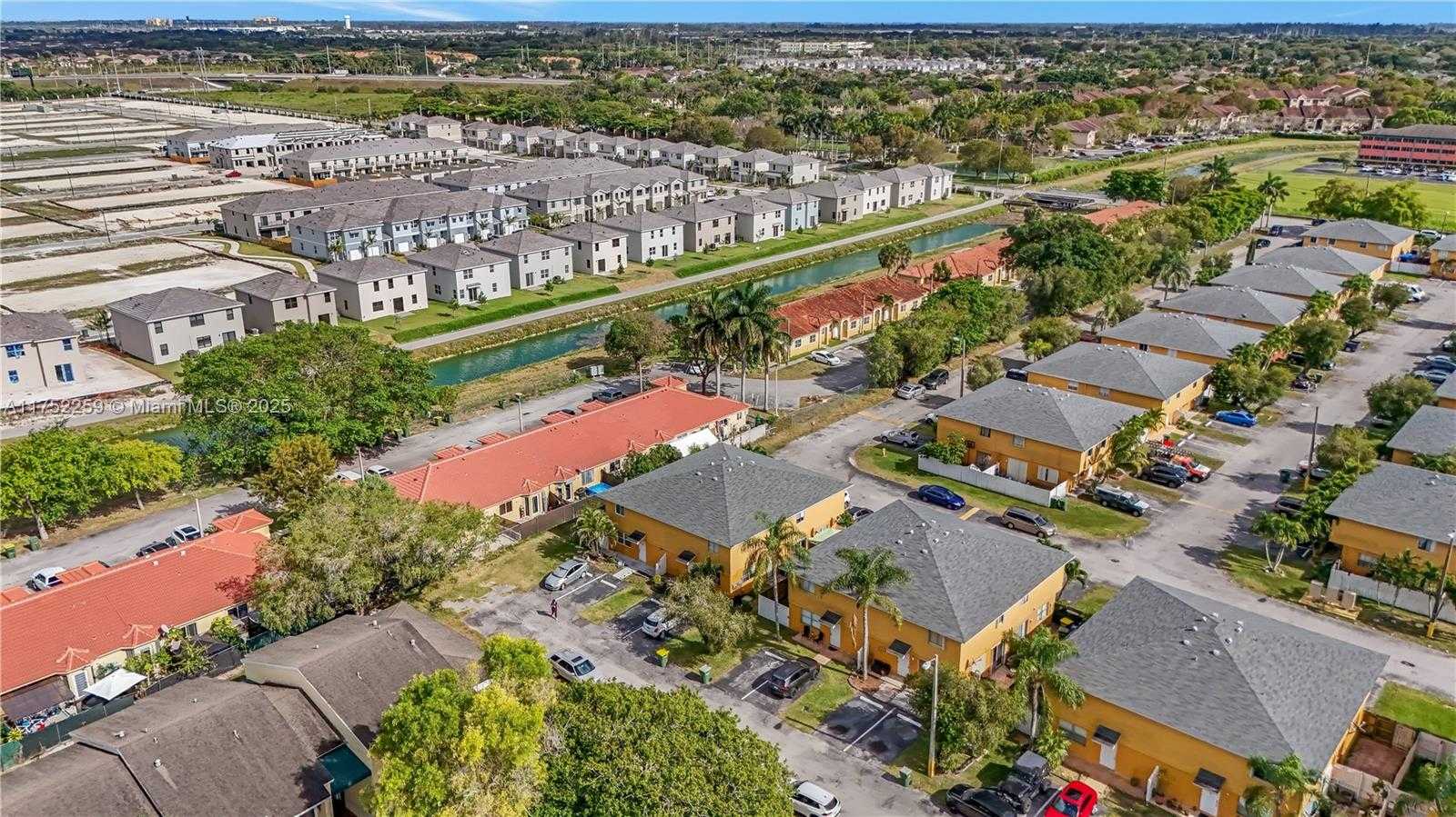 Small Image of 265 NORTH EAST 12TH AVE #265, Homestead Number 22