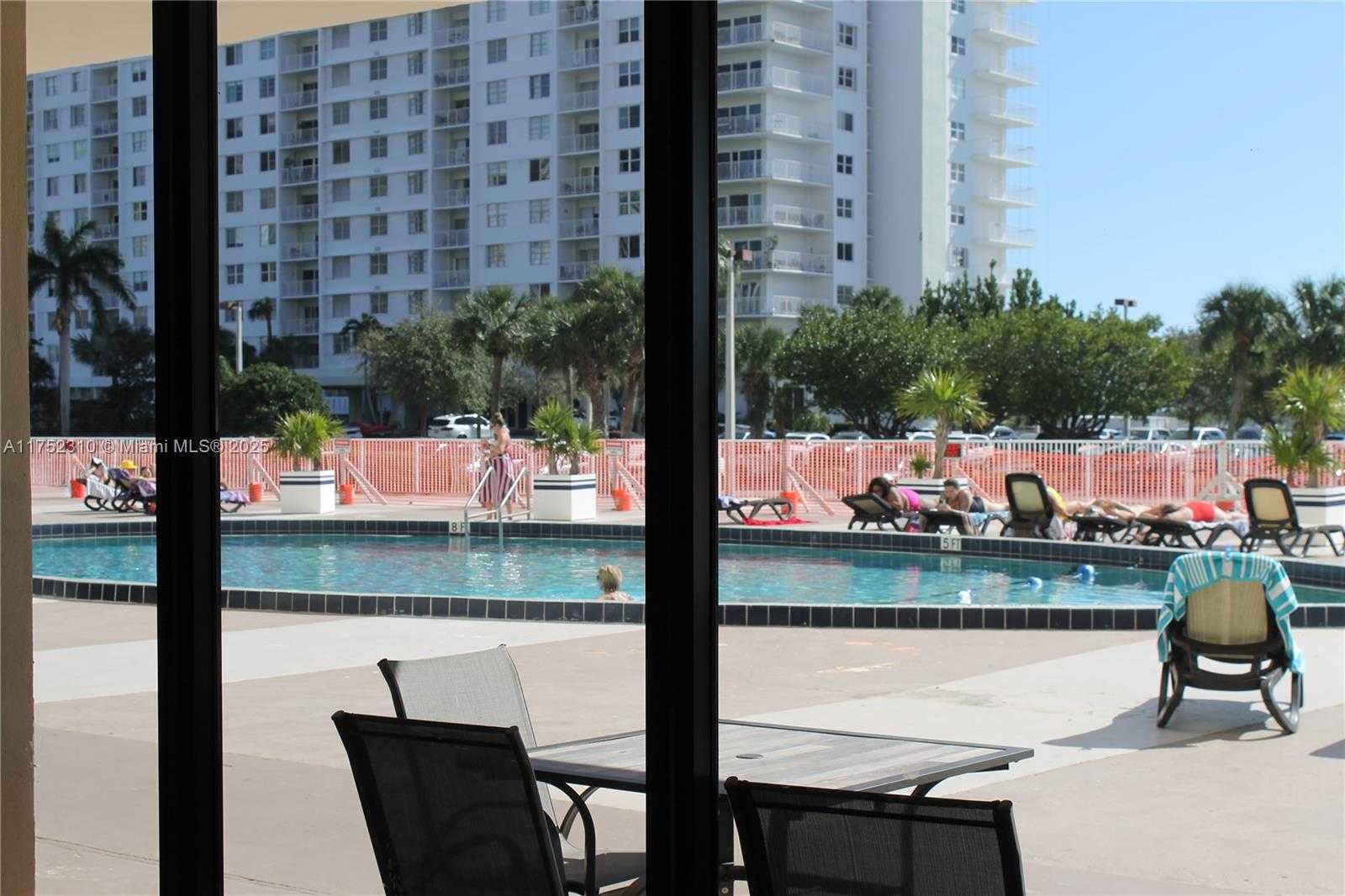 Small Image of 400 KINGS POINT DR #1527, Sunny Isles Beach Number 11