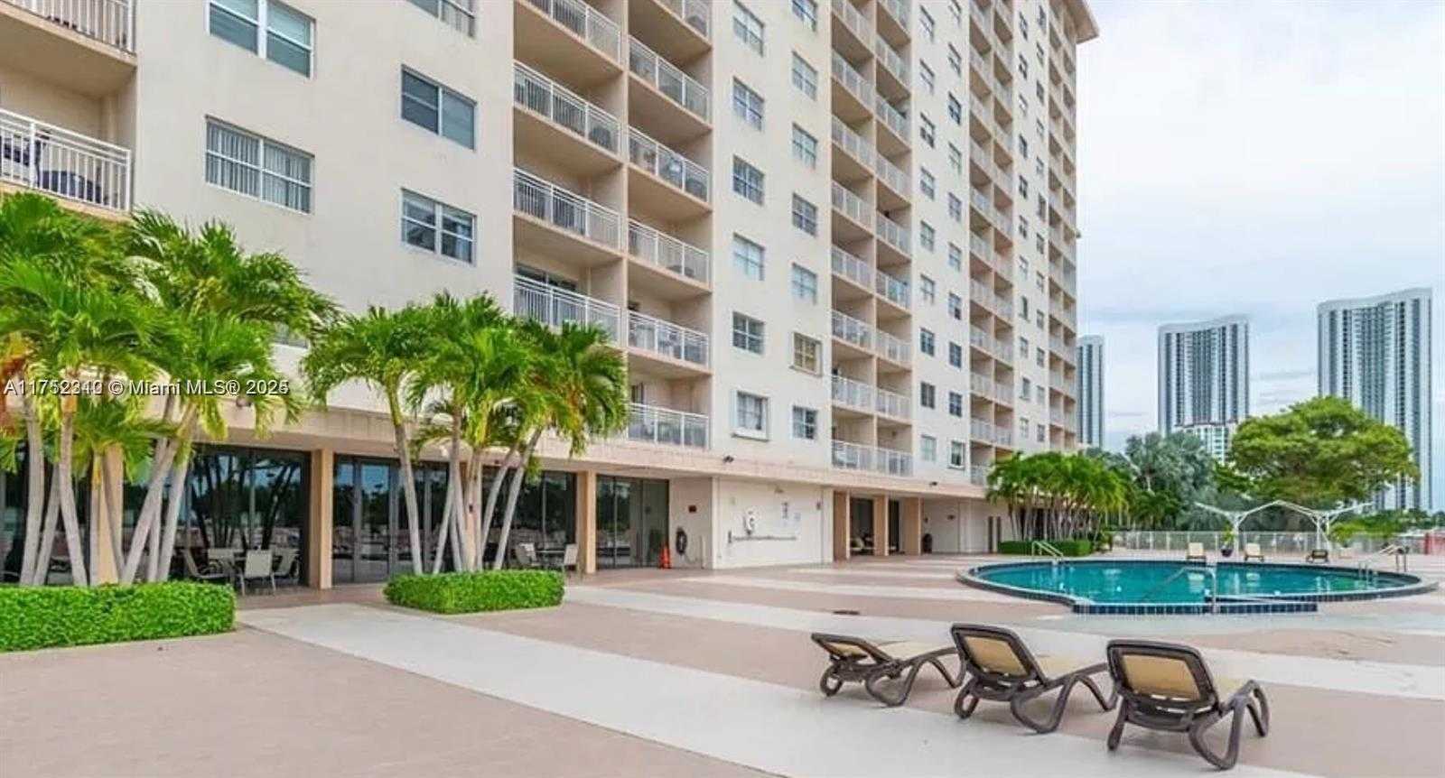 Small Image of 400 KINGS POINT DR #1527, Sunny Isles Beach Number 8