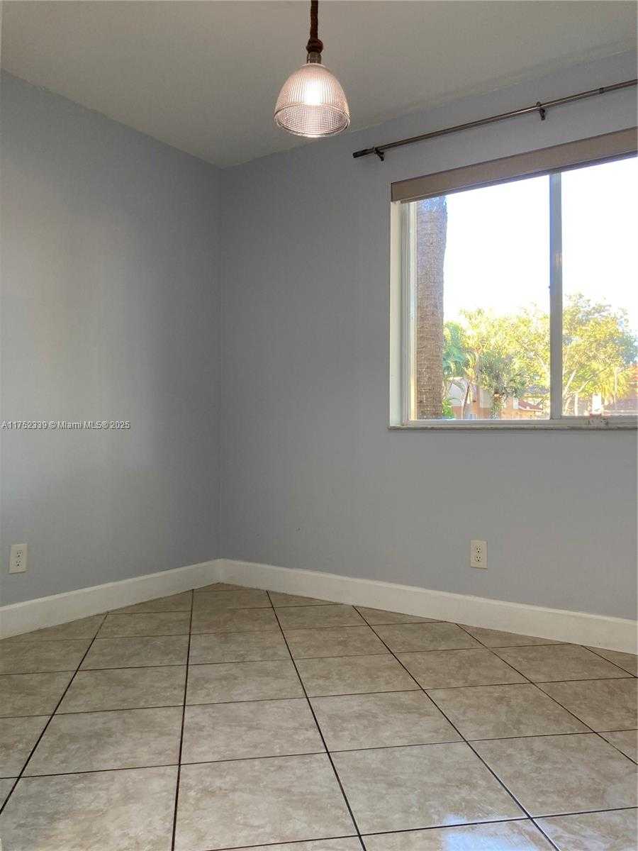 Small Image of 807 NORTH WEST 91ST TER #807, Plantation Number 14