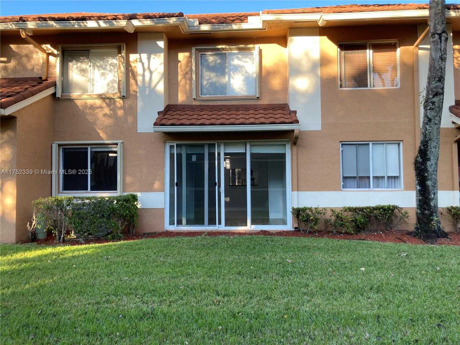 Small Image of 807 NORTH WEST 91ST TER #807, Plantation Number 22