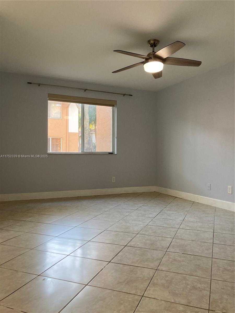 Small Image of 807 NORTH WEST 91ST TER #807, Plantation Number 23