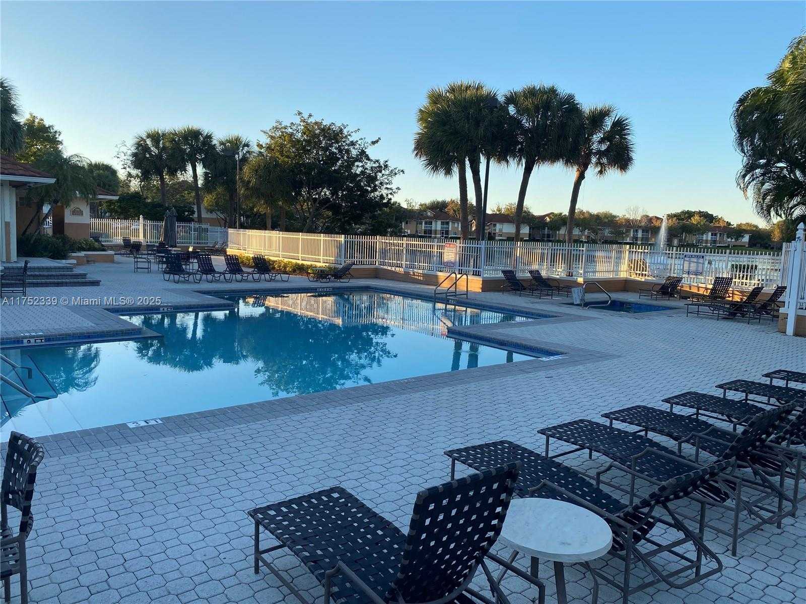 Small Image of 807 NORTH WEST 91ST TER #807, Plantation Number 49