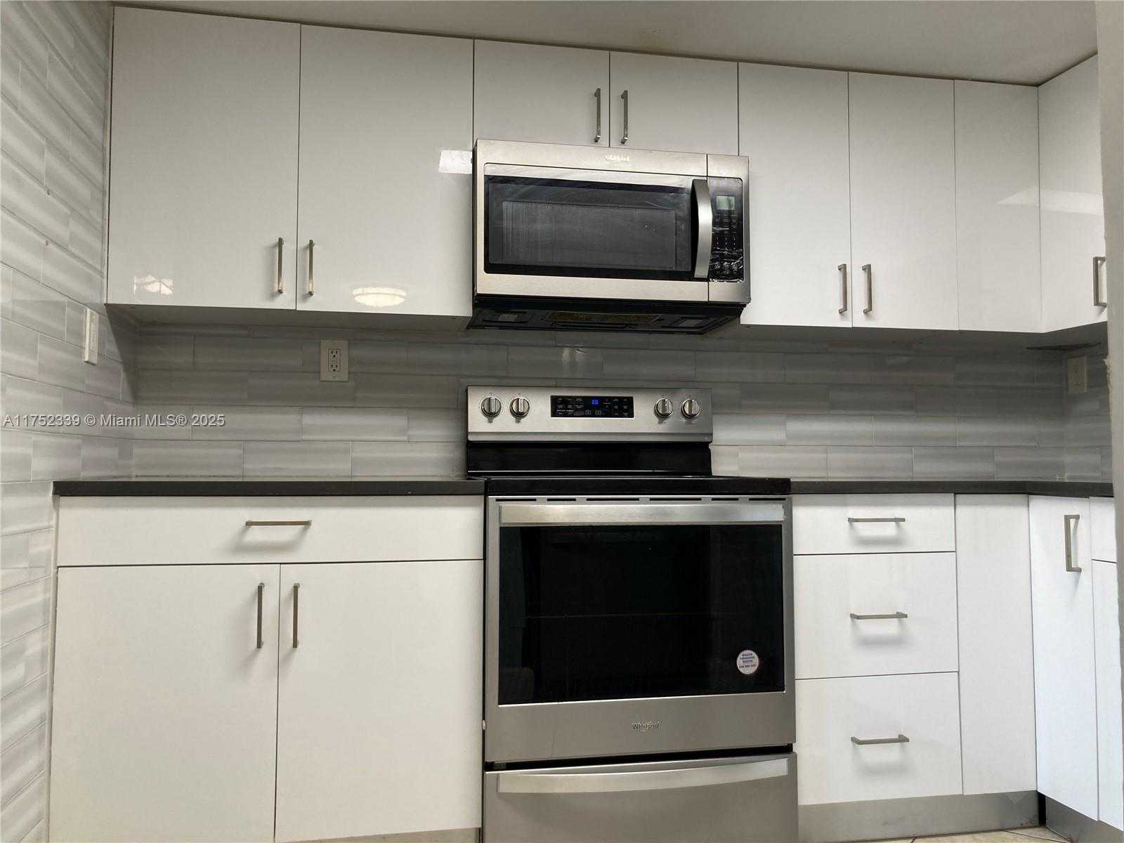 Small Image of 807 NORTH WEST 91ST TER #807, Plantation Number 8