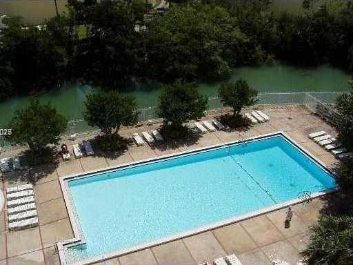 Small Image of 7441 WAYNE AVE #10E, Miami Beach Number 12