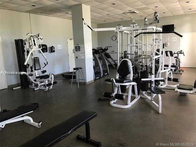 Small Image of 7441 WAYNE AVE #10E, Miami Beach Number 13